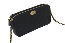 Load image into Gallery viewer, CHANEL シャネル ショルダーバッグ ボーイシャネル チェーンウォレット ブラック キャビアスキン 23番台 シルバー金具 美品 中古 4b001385