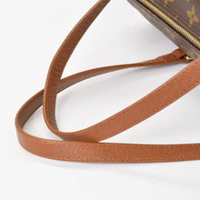 画像をギャラリービューアに読み込む, 極美品 LOUIS VUITTON ルイヴィトン パピヨン30 GM ハンドバッグ M51365 モノグラム ブラウン ゴールド金具 筒型 中古 4b013932