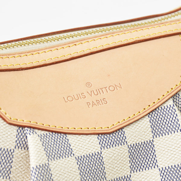Very Good Condition LOUIS VUITTON Syracuse PM Shoulder Bag N41113 Damier Azur Canvas White Beige Used 4b013933
