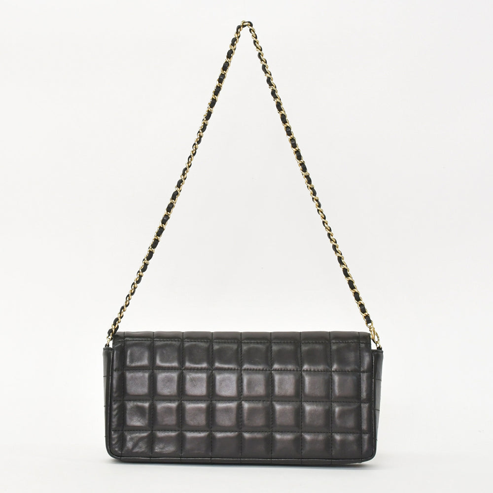 極美品 CHANEL シャネル チョコバー チェーン ショルダーバッグ ラムスキン 黒×ゴールド レディース 7番台 中古 4a001447