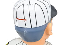 Load image into Gallery viewer, 野村監督 貯金箱 阪神野村銀行 優勝するまで貯めるでぇ～ 球団公認 Tigers 82 MOMURA ブラック ホワイト 良品 中古 14504