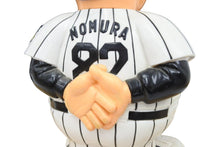 Load image into Gallery viewer, 野村監督 貯金箱 阪神野村銀行 優勝するまで貯めるでぇ～ 球団公認 Tigers 82 MOMURA ブラック ホワイト 良品 中古 14504