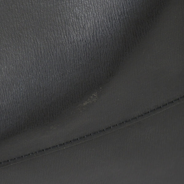 Very Good Condition SAINT LAURENT Saint Laurent Punching Logo Tote Bag Leather Black Black Leather Cut Good Condition Used 4a001616
