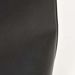 Very Good Condition SAINT LAURENT Saint Laurent Punching Logo Tote Bag Leather Black Black Leather Cut Good Condition Used 4a001616