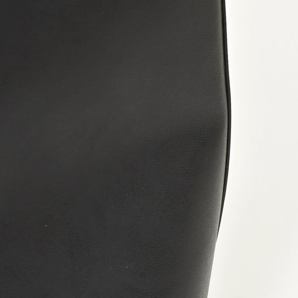 Very Good Condition SAINT LAURENT Saint Laurent Punching Logo Tote Bag Leather Black Black Leather Cut Good Condition Used 4a001616