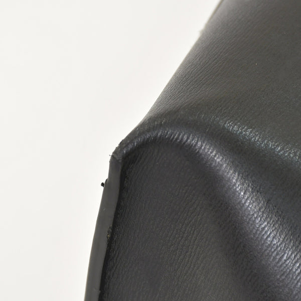 Very Good Condition SAINT LAURENT Saint Laurent Punching Logo Tote Bag Leather Black Black Leather Cut Good Condition Used 4a001616