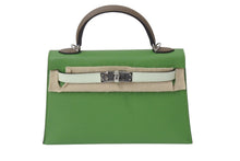 Load image into Gallery viewer, 新品未使用 HERMES エルメス ミニケリー２ ハンドバッグ 2WAY トリコロール エプソン W刻 シルバー金具 外縫い 2024年 中古 4b001667