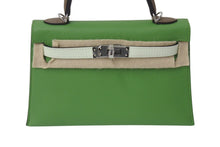 Load image into Gallery viewer, 新品未使用 HERMES エルメス ミニケリー２ ハンドバッグ 2WAY トリコロール エプソン W刻 シルバー金具 外縫い 2024年 中古 4b001667