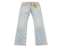 Load image into Gallery viewer, 極美品 ROBIN'S JEAN ロビンズジーン ヴィンテージ加工 フレアデニムパンツ D5095 刺繍 スタッズ ライトインディゴ サイズ34 中古 4b001684