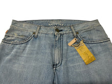 Load image into Gallery viewer, 極美品 ROBIN'S JEAN ロビンズジーン ヴィンテージ加工 フレアデニムパンツ D5095 刺繍 スタッズ ライトインディゴ サイズ34 中古 4b001684