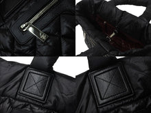 Load image into Gallery viewer, 極美品 CHANEL シャネル コココクーン スモールトート ハンドバッグ A48610 16番台 ココマーク ブラック シルバー金具 中古 4b001736