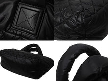 Load image into Gallery viewer, 極美品 CHANEL シャネル コココクーン スモールトート ハンドバッグ A48610 16番台 ココマーク ブラック シルバー金具 中古 4b001736