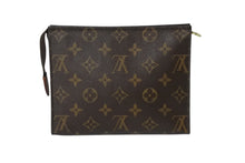 Load image into Gallery viewer, LOUIS VUITTON ルイヴィトン ポシェット トワレット 19 ポーチ M47544 モノグラムキャンバス ブラウン ゴールド金具 美品 中古 4b001778