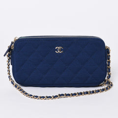Like new item CHANEL Chanel chain wallet 28 series Matelasse Coco mark navy blue gold hardware used 4a001627