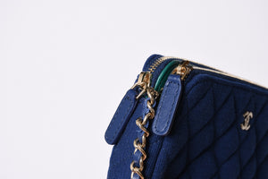 Like new item CHANEL Chanel chain wallet 28 series Matelasse Coco mark navy blue gold hardware used 4a001627