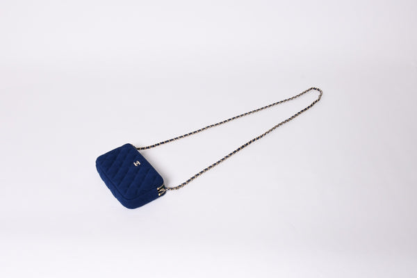 Like new item CHANEL Chanel chain wallet 28 series Matelasse Coco mark navy blue gold hardware used 4a001627