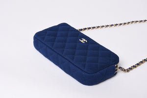 Like new item CHANEL Chanel chain wallet 28 series Matelasse Coco mark navy blue gold hardware used 4a001627