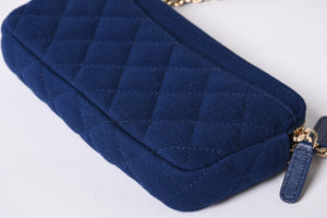 Like new item CHANEL Chanel chain wallet 28 series Matelasse Coco mark navy blue gold hardware used 4a001627