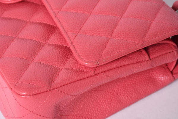 Like new CHANEL Chanel Matelasse 25 W flap W chain shoulder bag A01112 10th series Coco mark caviar skin used 4a001776