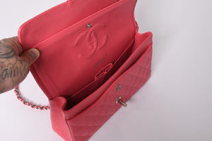 Like new CHANEL Chanel Matelasse 25 W flap W chain shoulder bag A01112 10th series Coco mark caviar skin used 4a001776