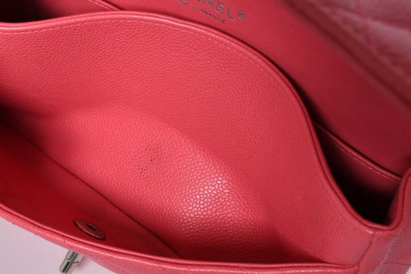 Like new CHANEL Chanel Matelasse 25 W flap W chain shoulder bag A01112 10th series Coco mark caviar skin used 4a001776