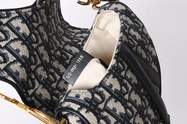 Like new Christian Dior Saddle Bag Mini Saddle bag Mini 2WAY bag M0456CTZQ Oblique Used 4a000726