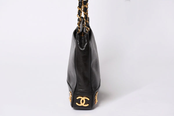 CHANEL Triple Coco Chain Shoulder Bag A03675 Black Gold Hardware Good Used 4a001636