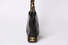 画像をギャラリービューアに読み込む, CHANEL シャネル トリプルココ チェーンショルダーバッグ A03675 ブラック 黒 ゴールド金具 良品 中古 4a001636