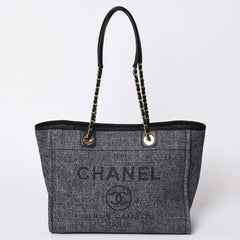 Very Good Condition CHANEL Chanel Deauville Random New Chain Tote Bag Tweed Navy Gold Hardware Used 4a001625
