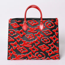 画像をギャラリービューアに読み込む, 極美品 LOUIS VUITTON ルイヴィトン オンザゴーGM モノグラムタフテッド ブラック×レッド M45562 中古 4a001440