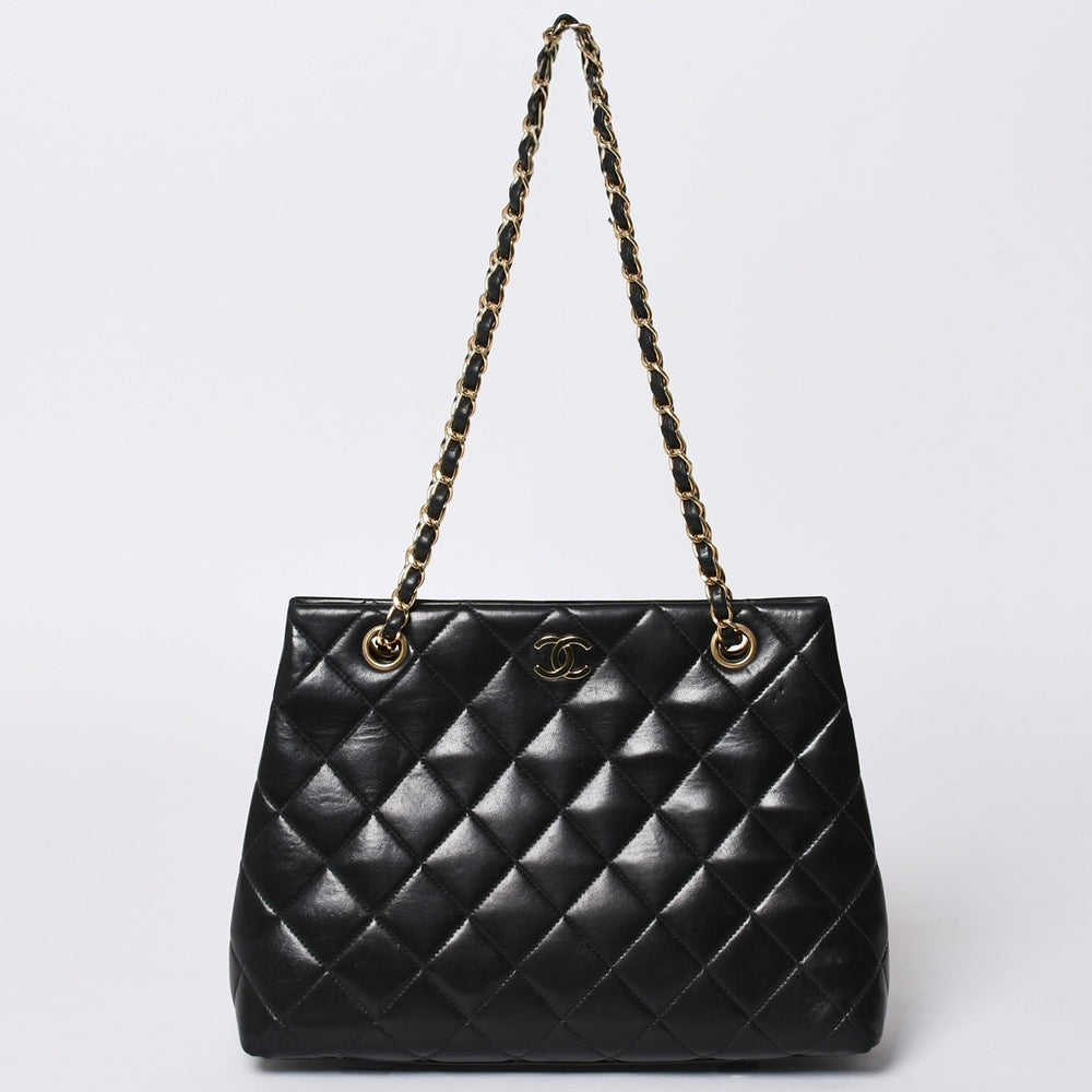 Very Good Condition CHANEL Chanel Matelasse Chain Shoulder Bag No. 5 Chain Shoulder Bag Black Gold Hardware Lambskin Used 4a001614