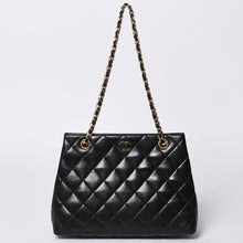 画像をギャラリービューアに読み込む, 極美品 CHANEL シャネル マトラッセ チェーンショルダーバッグ 5番台 チェーンショルダーバッグ ブラック ゴールド金具 ラムスキン 中古 4a001614