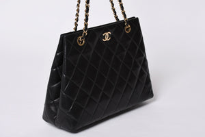Very Good Condition CHANEL Chanel Matelasse Chain Shoulder Bag No. 5 Chain Shoulder Bag Black Gold Hardware Lambskin Used 4a001614