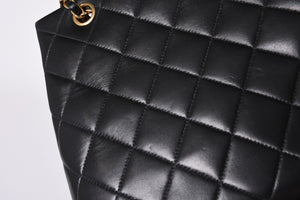 Very Good Condition CHANEL Chanel Matelasse Chain Shoulder Bag No. 5 Chain Shoulder Bag Black Gold Hardware Lambskin Used 4a001614