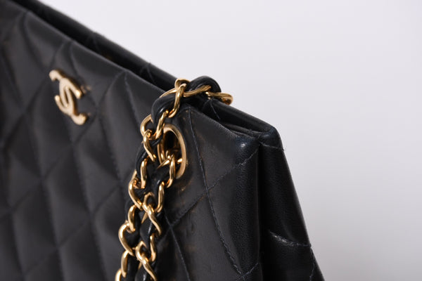 Very Good Condition CHANEL Chanel Matelasse Chain Shoulder Bag No. 5 Chain Shoulder Bag Black Gold Hardware Lambskin Used 4a001614
