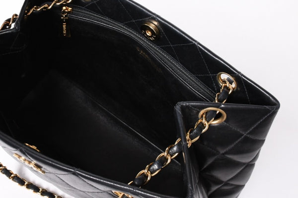 Very Good Condition CHANEL Chanel Matelasse Chain Shoulder Bag No. 5 Chain Shoulder Bag Black Gold Hardware Lambskin Used 4a001614