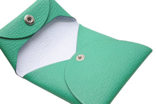 Load image into Gallery viewer, 極美品 HERMES エルメス バスティア ヴェルソ コインケース ヴォーエプソン Z刻印 フランス製 グリーン シルバー金具 中古 4b001784