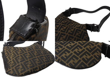 画像をギャラリービューアに読み込む, FENDI フェンディ ズッカ柄 ワンショルダーバッグ ハンドバッグ FF キャンバス レザー ブラウン ブラック ブラックメタル 美品 中古 4b001852