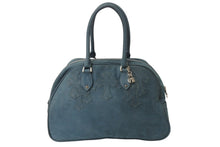 画像をギャラリービューアに読み込む, CHROME HEARTS クロムハーツ 現行型 ジムバッグ ミデュアム セメタリークロスパッチ 14パッチ ヌバック ブルー系 美品 中古 4b001884