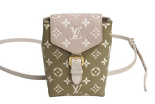 Load image into Gallery viewer, LOUIS VUITTON ルイヴィトン タイニーバックパック リュック M81351 モノグラムアンプラント カーキ ベージュ 美品 中古 4c071421