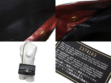 Load image into Gallery viewer, 極美品 CHANEL シャネル マトラッセ25 Wフラップ Wチェーンショルダーバッグ 1番台 ラムスキン ココマーク ブラック ゴールド金具 中古 4b001920