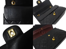 Load image into Gallery viewer, 極美品 CHANEL シャネル マトラッセ25 Wフラップ Wチェーンショルダーバッグ 1番台 ラムスキン ココマーク ブラック ゴールド金具 中古 4b001920