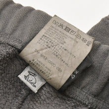 Load image into Gallery viewer, 新品未使用 SAINT Mxxxxxx セントマイケル SAINT SWEAT SHORTS ショーツ ハーフパンツ チャコール ヴィンテージ加工 中古 4a001971