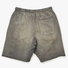 Load image into Gallery viewer, 新品未使用 SAINT Mxxxxxx セントマイケル SAINT SWEAT SHORTS ショーツ ハーフパンツ チャコール ヴィンテージ加工 中古 4a001971