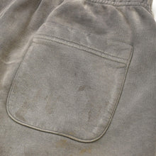Load image into Gallery viewer, 新品未使用 SAINT Mxxxxxx セントマイケル SAINT SWEAT SHORTS ショーツ ハーフパンツ チャコール ヴィンテージ加工 中古 4a001971
