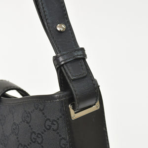 Very Good Condition GUCCI One Shoulder Hobo Handbag 110291 204991 GG Canvas Black Used 4a002006