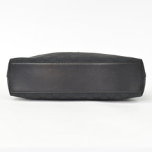 Load image into Gallery viewer, 極美品 GUCCI グッチ ワンショルダー ホーボー ハンドバッグ 110291 204991 GG キャンバス ブラック 中古 4a002006