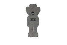 画像をギャラリービューアに読み込む, 新品同様品 KAWS カウズ ENAMEL PIN SET バッチ ピンバッチ ピン アンティーク ピンク ブラック ブルー 中古 21091