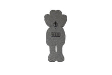 画像をギャラリービューアに読み込む, 新品同様品 KAWS カウズ ENAMEL PIN SET バッチ ピンバッチ ピン アンティーク ピンク ブラック ブルー 中古 21091