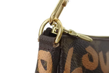 画像をギャラリービューアに読み込む, LOUIS VUITTON ルイヴィトン ポシェットアクセソワ―ル ポーチ M92193 モノグラム グラフィティ ブラウン PVC 美品 中古 4b002111
